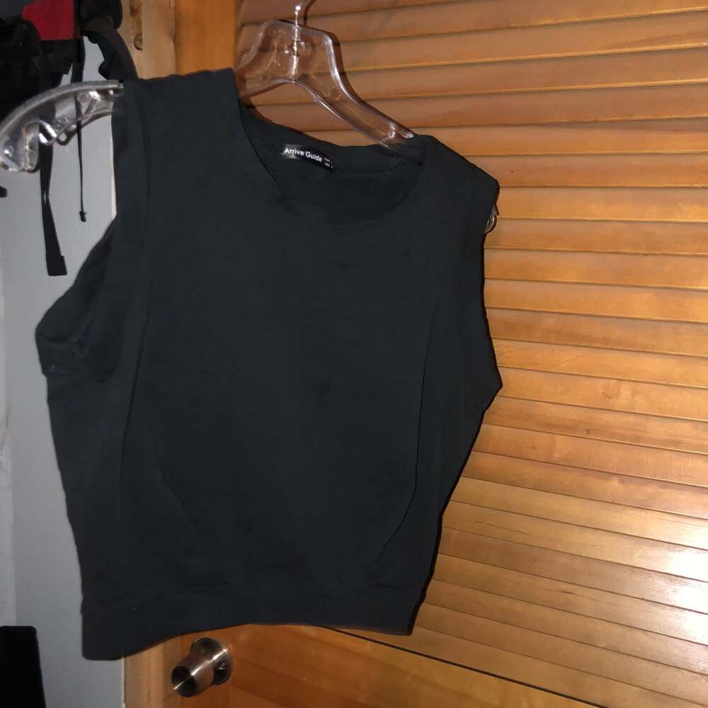 ARRIVE GUIDE Crop Top Athletic Shirt for Women Sleeveless Yoga Top